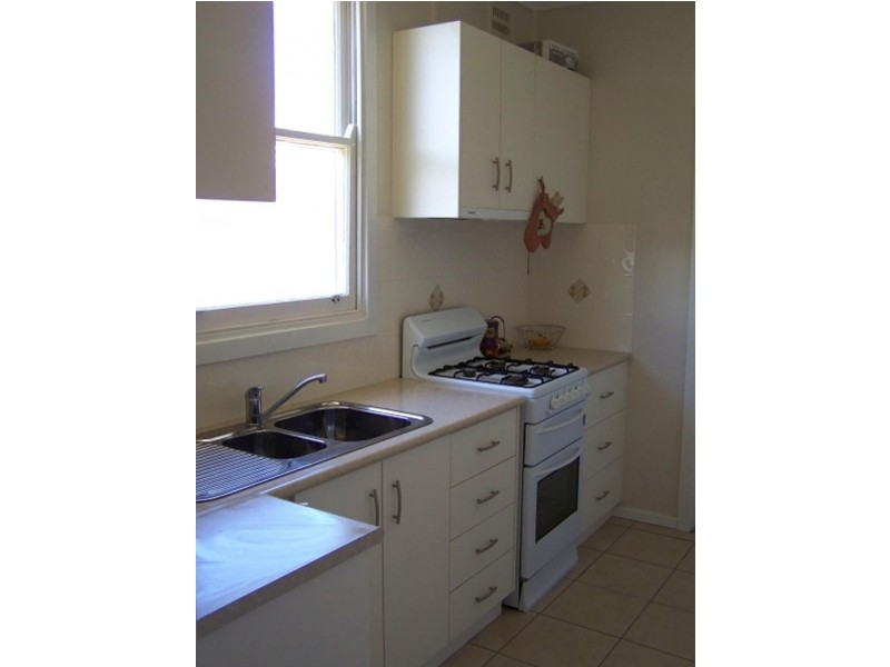 4 Churchill Street, Goulburn NSW 2580