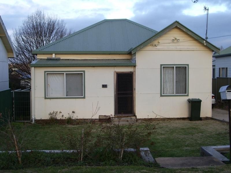 67 MACQUARIE STREET, Glen Innes NSW 2370
