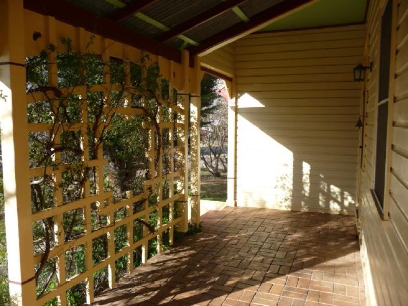 213 FERGUSON STREET, Glen Innes NSW 2370