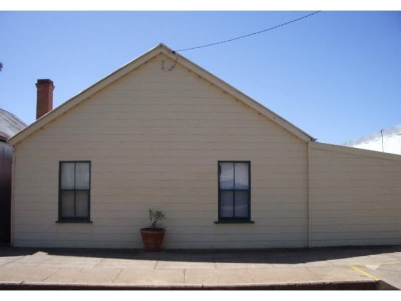 13 Renshaw Street, Binnaway NSW 2395