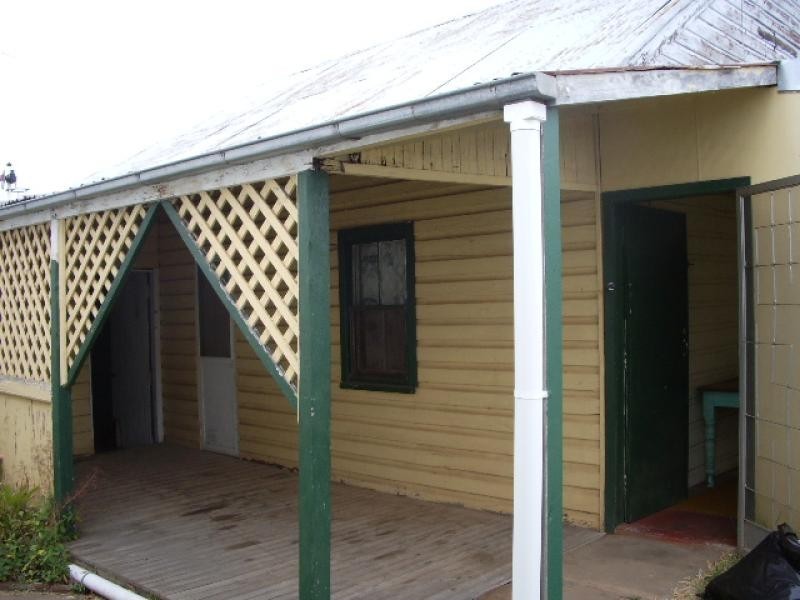 13 Renshaw Street, Binnaway NSW 2395