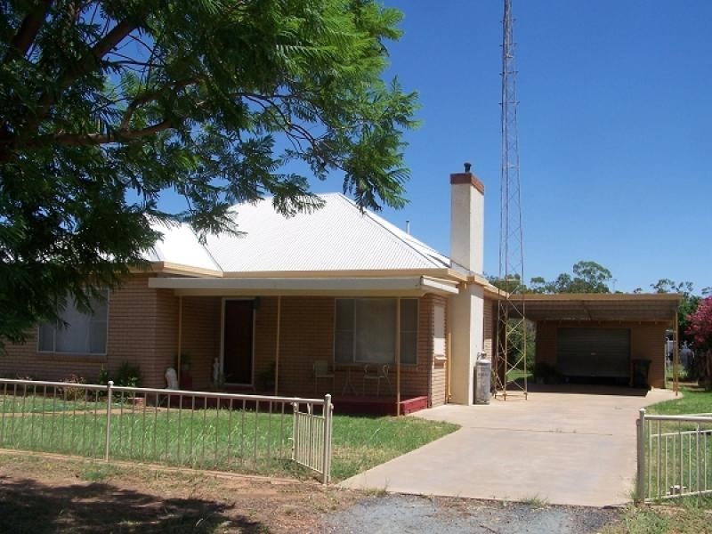 69 Cannonbar Street, Nyngan NSW 2825