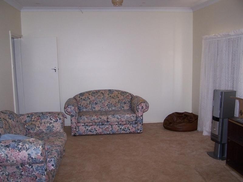 69 Cannonbar Street, Nyngan NSW 2825