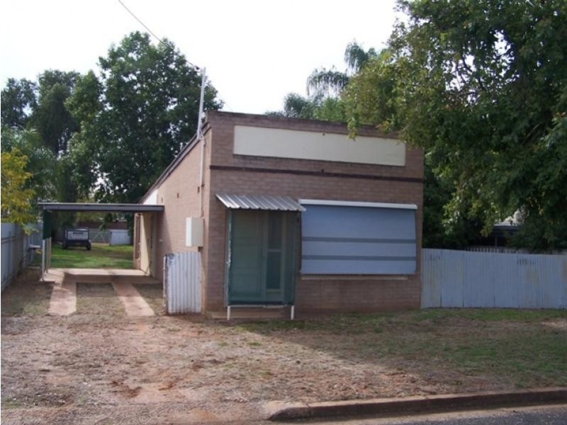 24 Cathundril Street, Nyngan NSW 2825