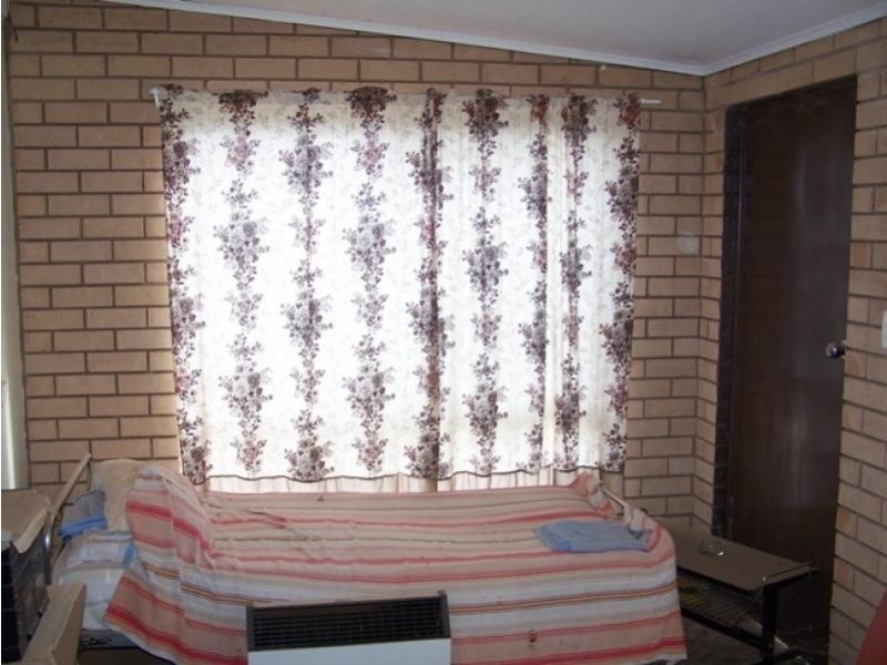 24 Cathundril Street, Nyngan NSW 2825