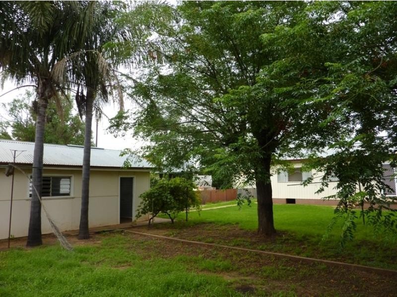 10 Bogan St, Nyngan NSW 2825