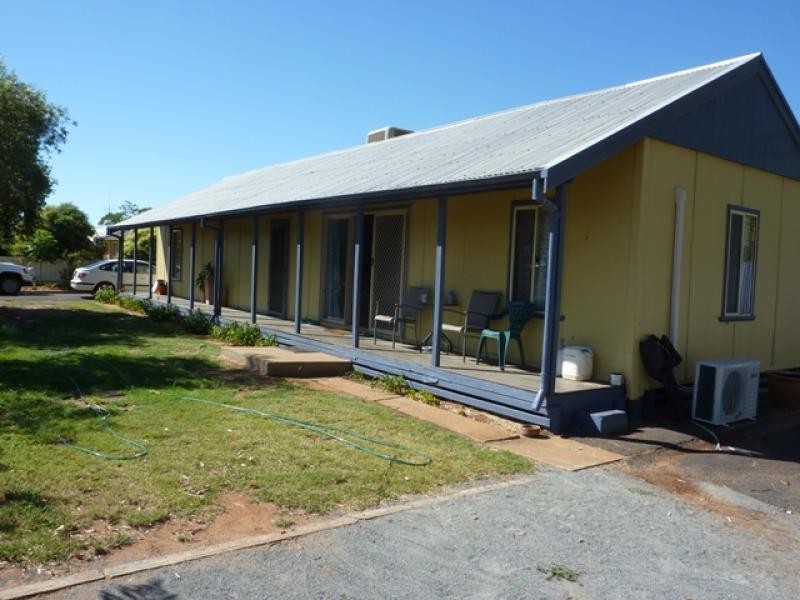 1 Cobar St, Nyngan NSW 2825