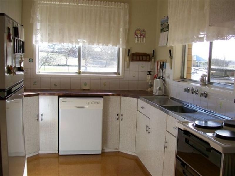 37 Crookwell Rd, Laggan NSW 2583