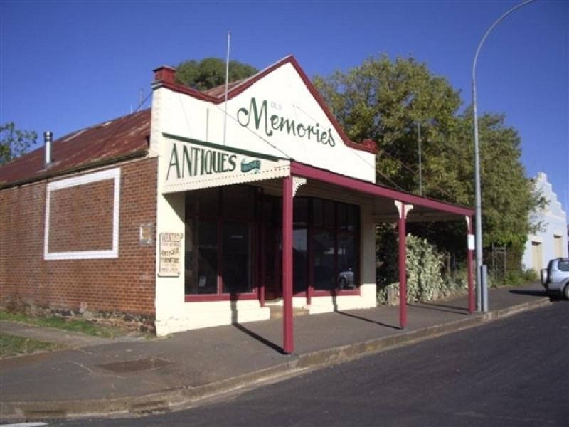 163 165 167 Goulburn Street, Crookwell NSW 2583