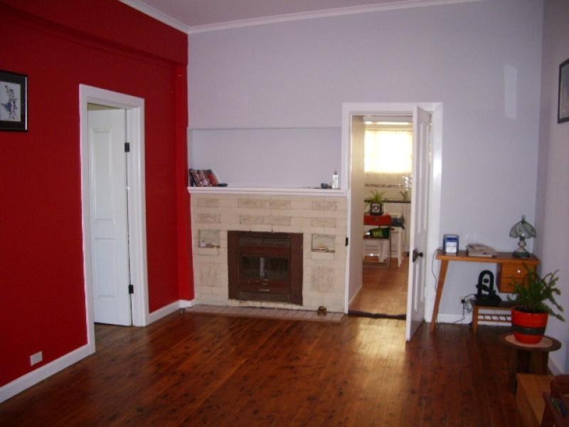 26 King Street, Narrandera NSW 2700