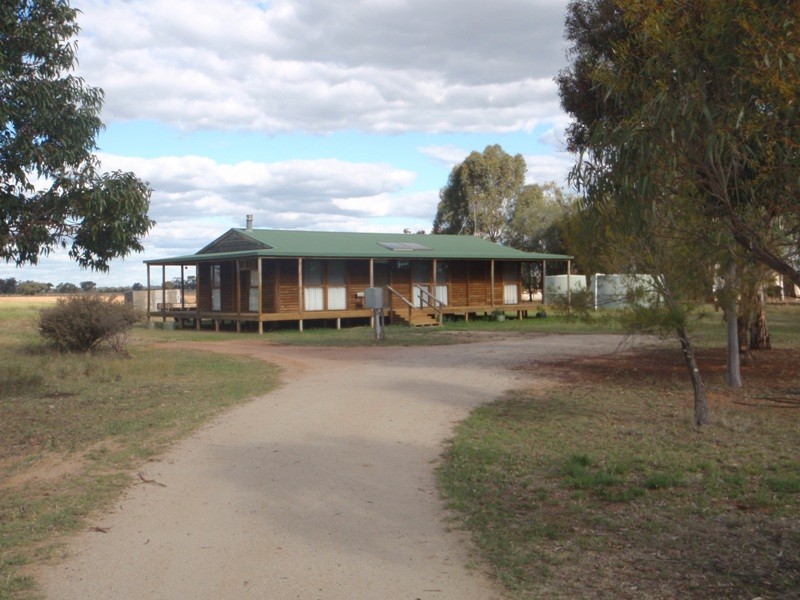 1 Hogans Lane, Deniliquin NSW 2710
