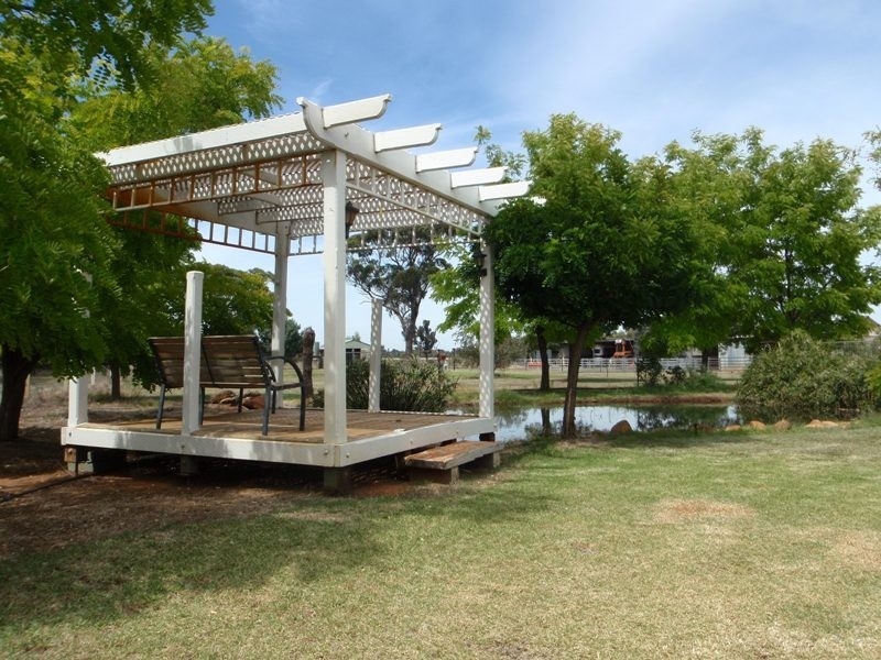 1 Walliston Road, Deniliquin NSW 2710