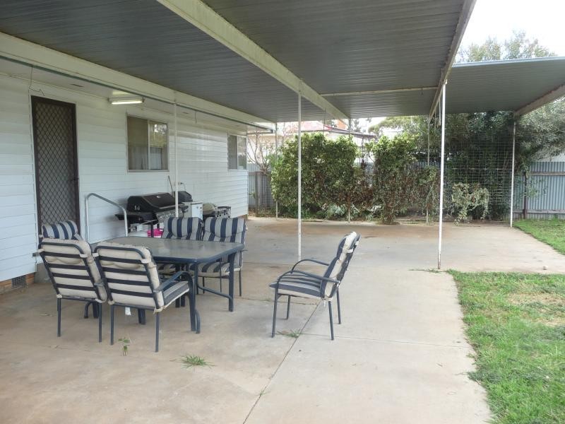 6 Tocumwal Street, Finley NSW 2713
