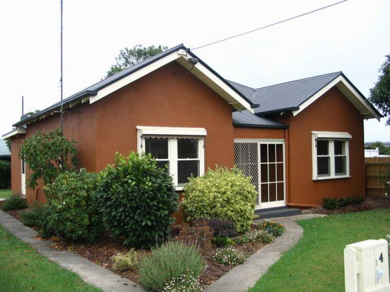 4 GRAY STREET, Leongatha VIC 3953