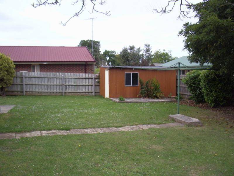4 GRAY STREET, Leongatha VIC 3953