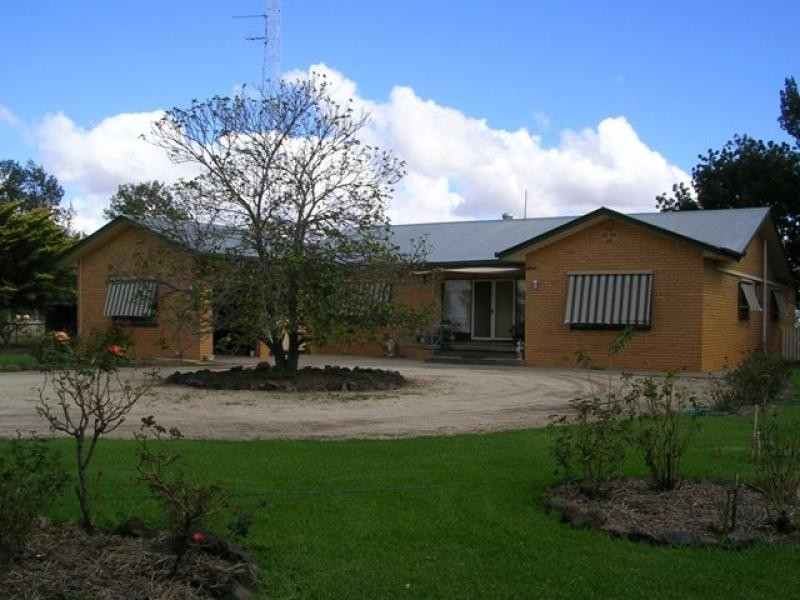 Oaklands NSW 2646