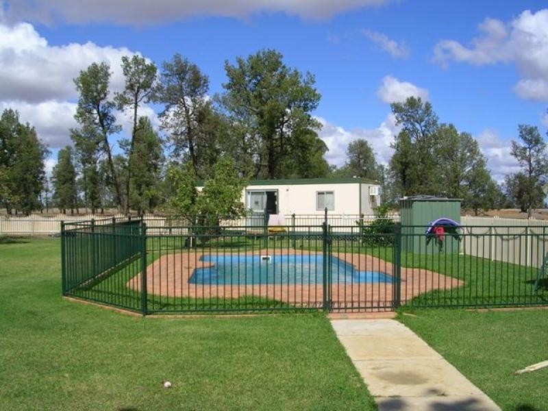 Oaklands NSW 2646