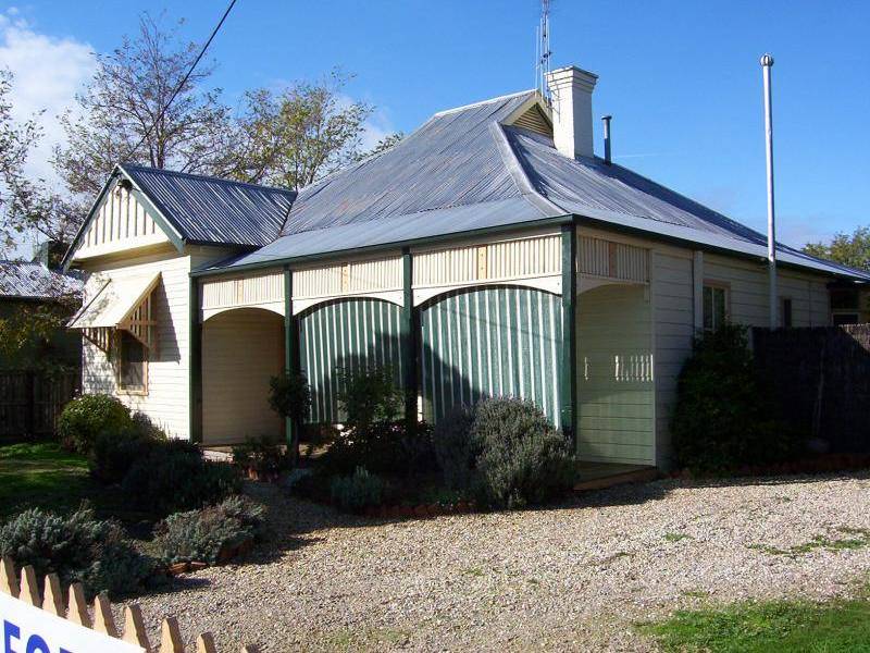 18 GRAY STREET, Benalla VIC 3672
