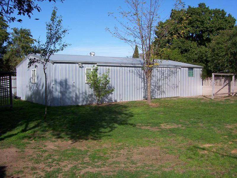 18 GRAY STREET, Benalla VIC 3672