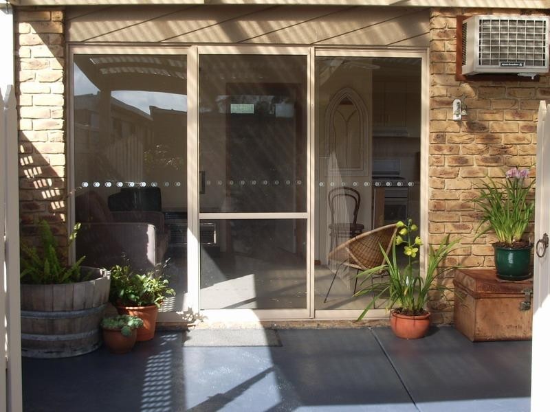 8 LEAHE CLOSE, Sale VIC 3850