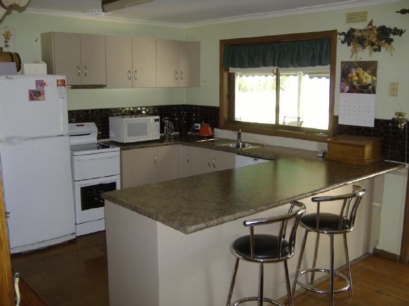 28 ROSS STREET, Digby VIC 3309