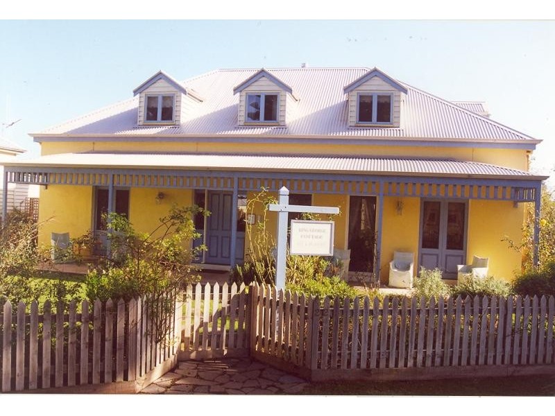 22 GIPPS STREET, Port Fairy VIC 3284