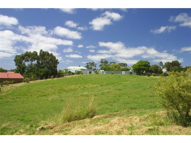 19 WELSFORD STREET, Meeniyan VIC 3956