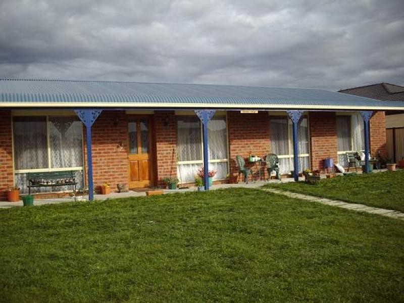9 MCLEOD COURT, Rosedale VIC 3847