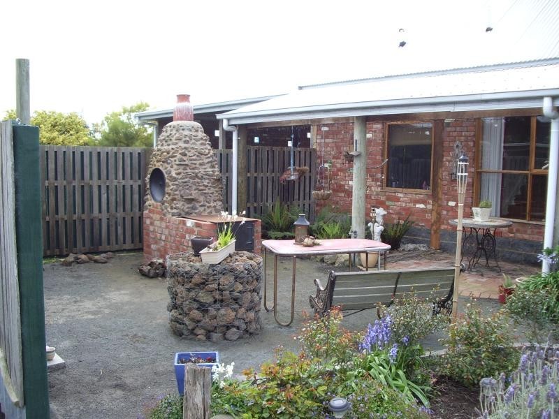 146 Hamiltons Lane, Kirkstall VIC 3283