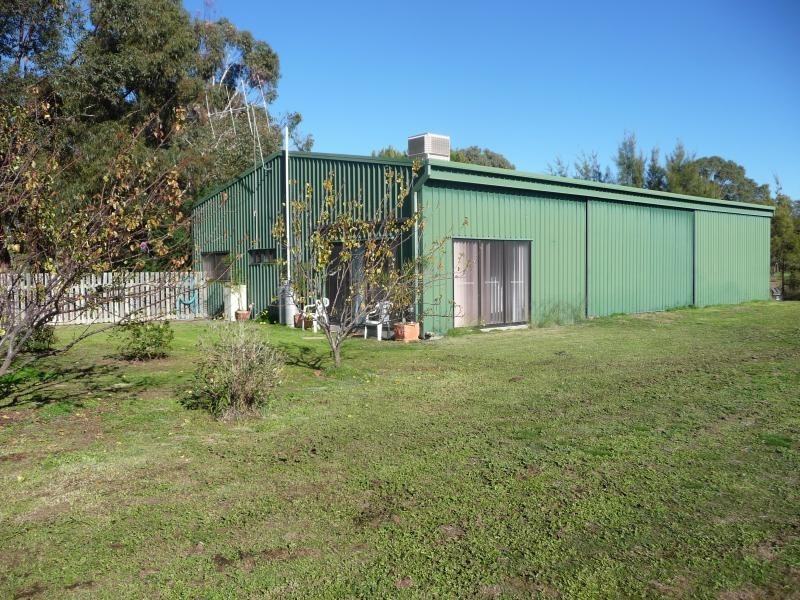 49 Honniball Drive, Tocumwal NSW 2714