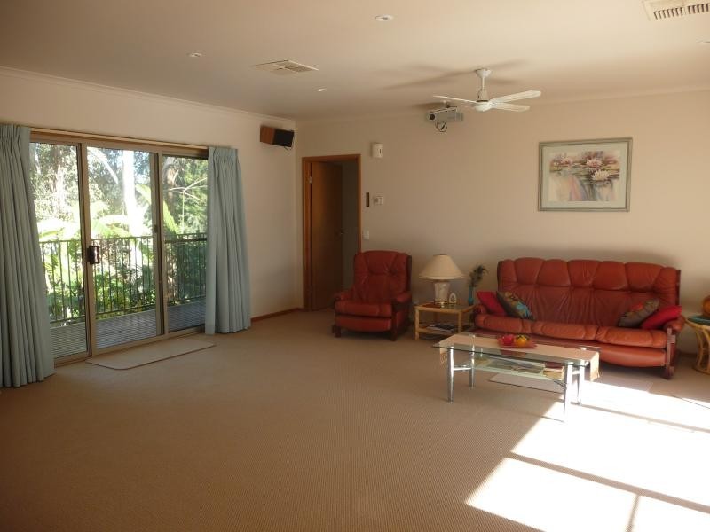 49 Honniball Drive, Tocumwal NSW 2714