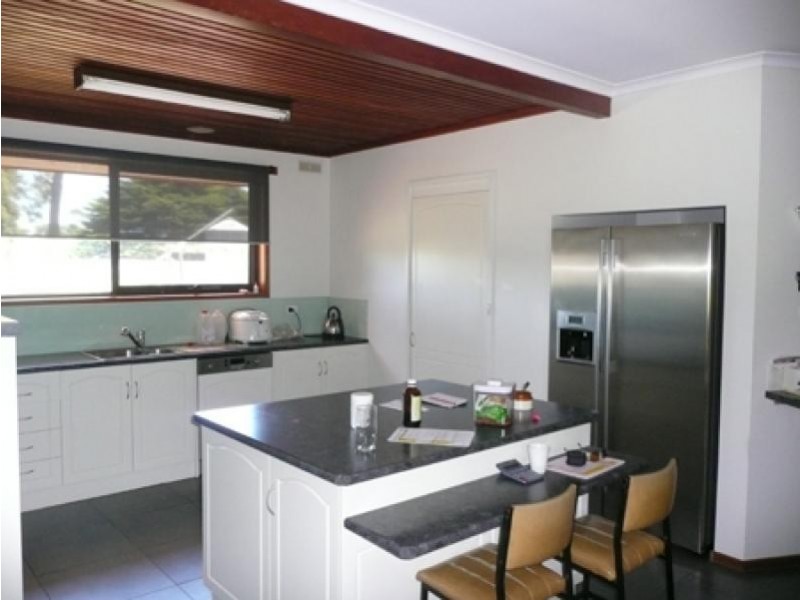 1216 Gorae Road, Gorae West VIC 3305