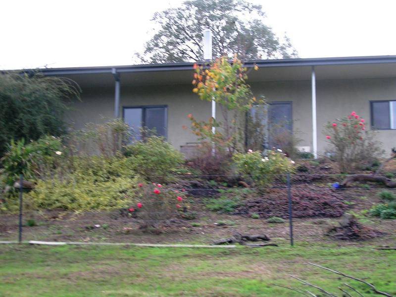 15 ALFORD AVENUE, Eildon VIC 3713