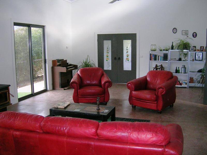 15 ALFORD AVENUE, Eildon VIC 3713