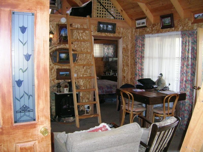 3 FITZROY COURT, Alexandra VIC 3714