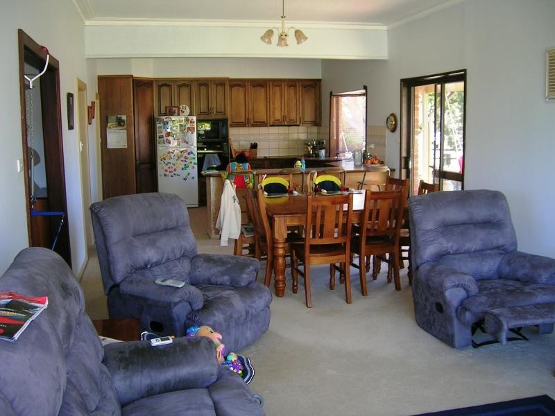 17 ENDICOTT ROAD, Alexandra VIC 3714