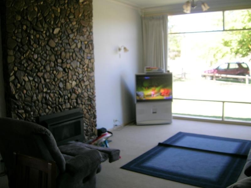 17 ENDICOTT ROAD, Alexandra VIC 3714