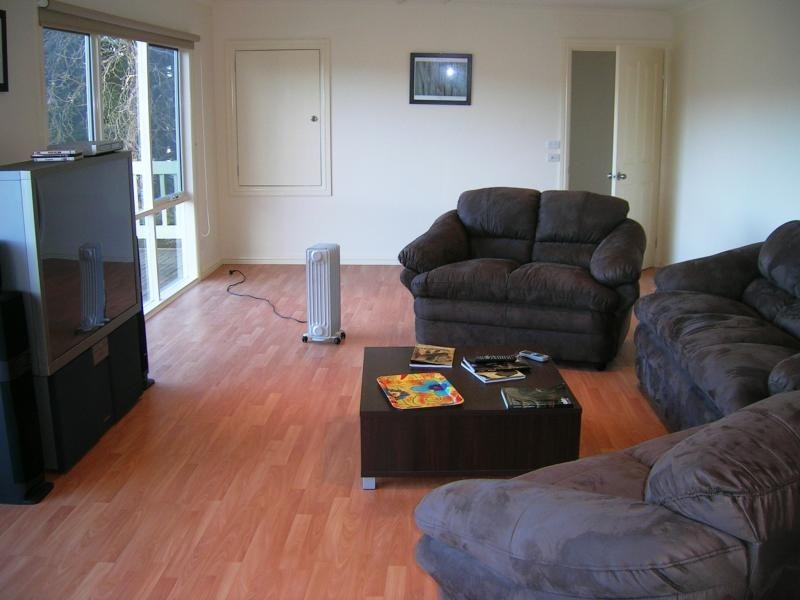 19 Seventh St, Eildon VIC 3713