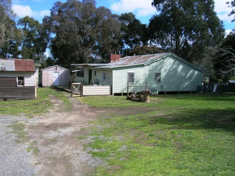 215 Goulburn Valley Hwy, Eildon VIC 3713