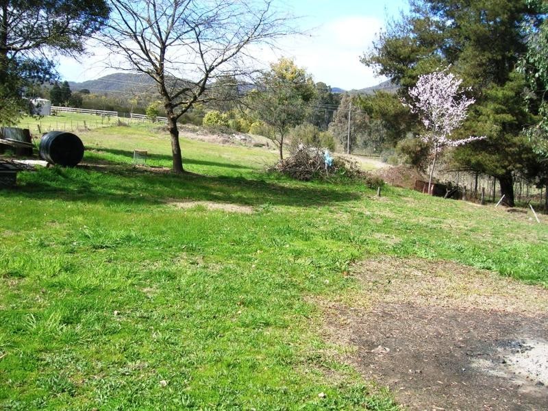 215 Goulburn Valley Hwy, Eildon VIC 3713