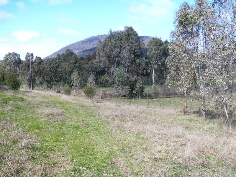 215 Goulburn Valley Hwy, Eildon VIC 3713