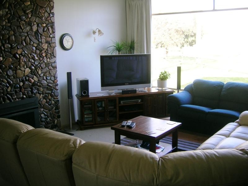 17 Endicott Rd, Alexandra VIC 3714