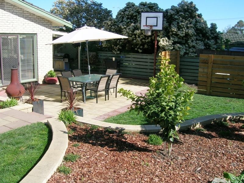 31 Rose St, Alexandra VIC 3714