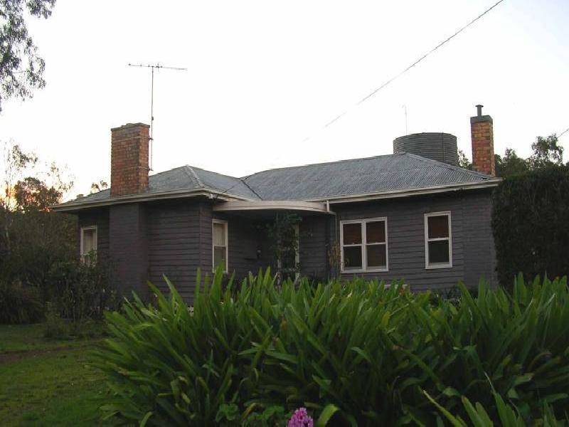 2696 HAMILTON HIGHWAY, Caramut VIC 3274