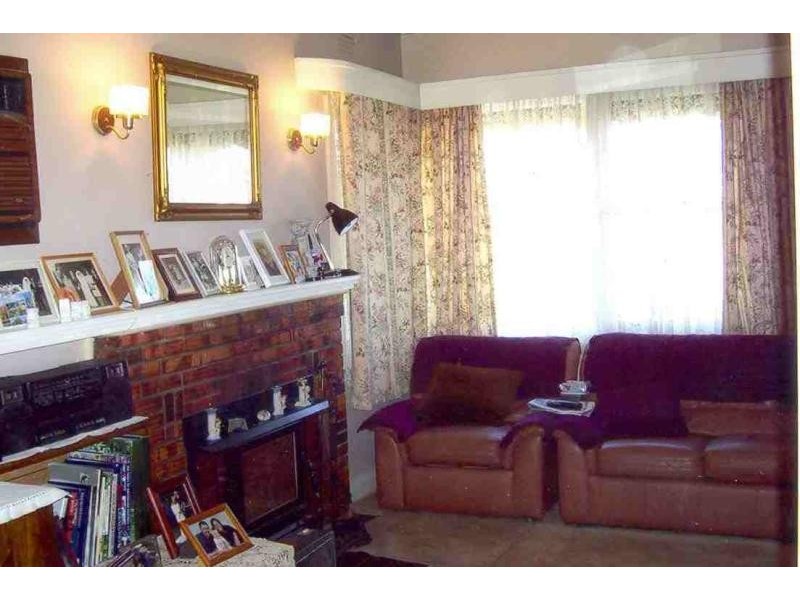 42 Scott Street, Mortlake VIC 3272