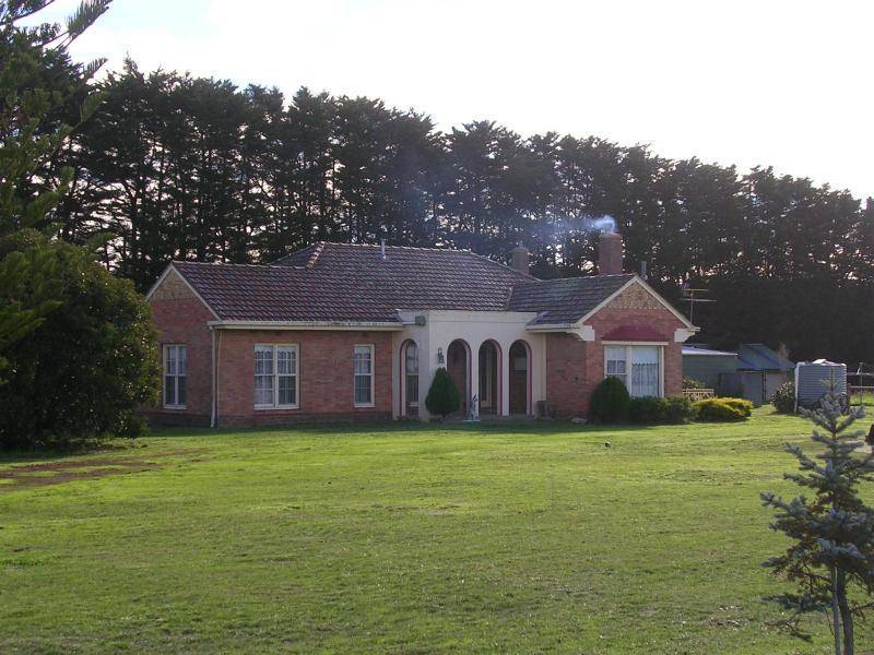 351 DARLINGTON ROAD, Camperdown VIC 3260
