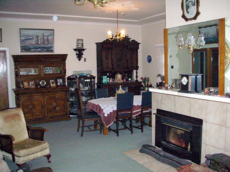 351 DARLINGTON ROAD, Camperdown VIC 3260