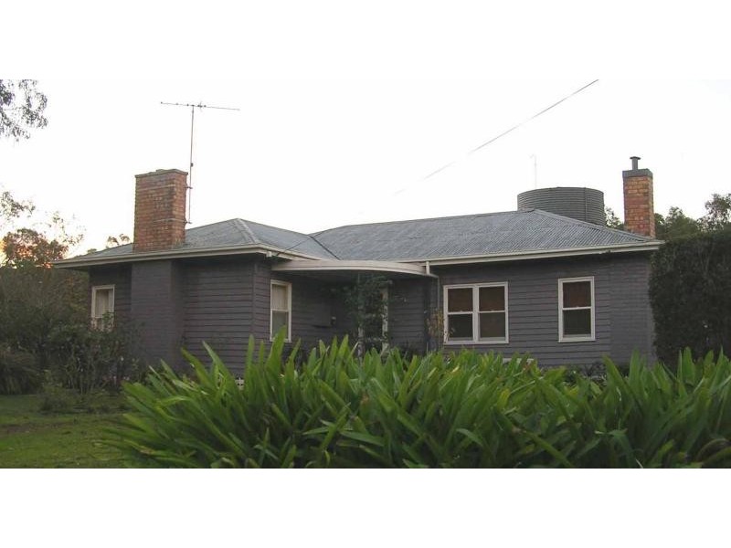 2696 Hamilton Highway, Caramut VIC 3274