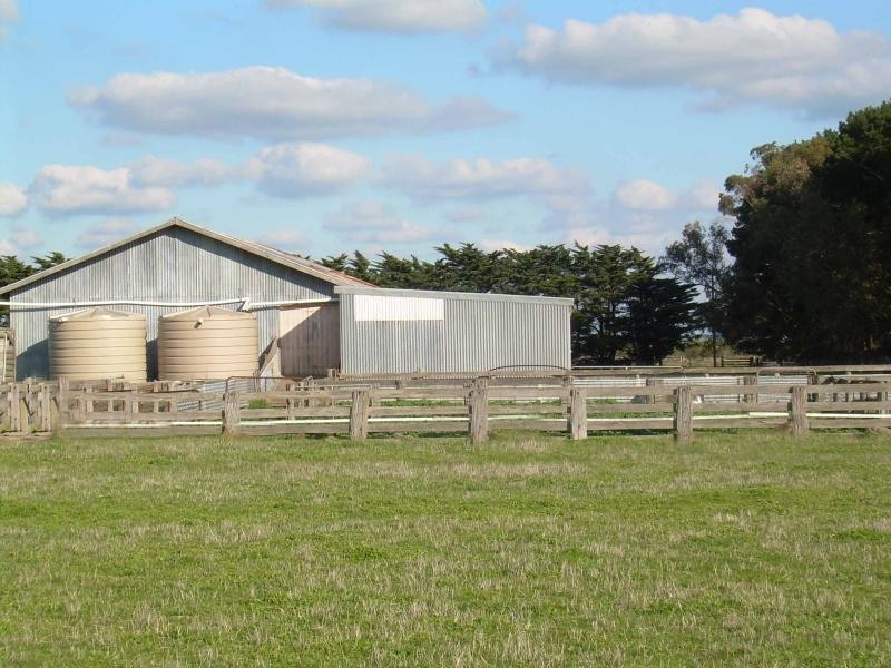 2696 Hamilton Highway, Caramut VIC 3274