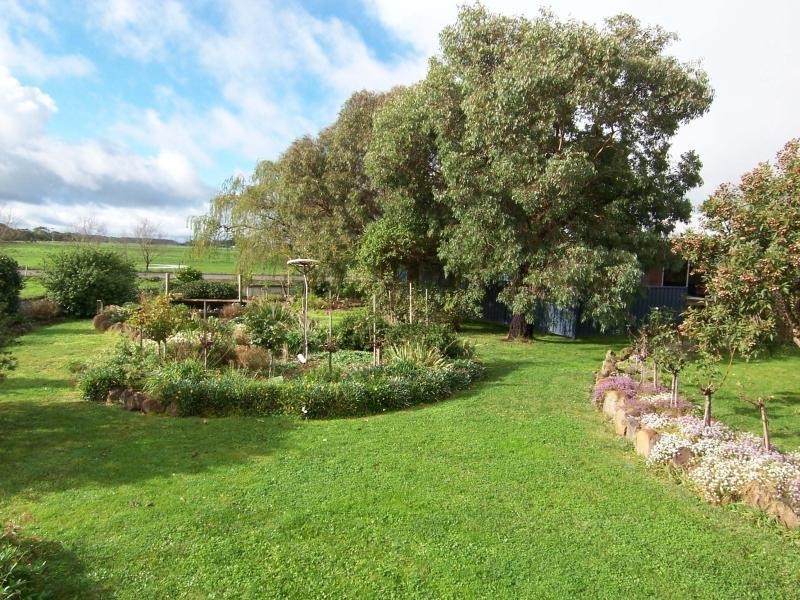 909 Cobden South Ecklin Road, Ecklin South VIC 3265